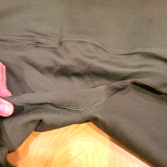 Victoria's Secret Ribbed High Rise Sport Tight Leggings Army Green Size M - Picture 7 of 7